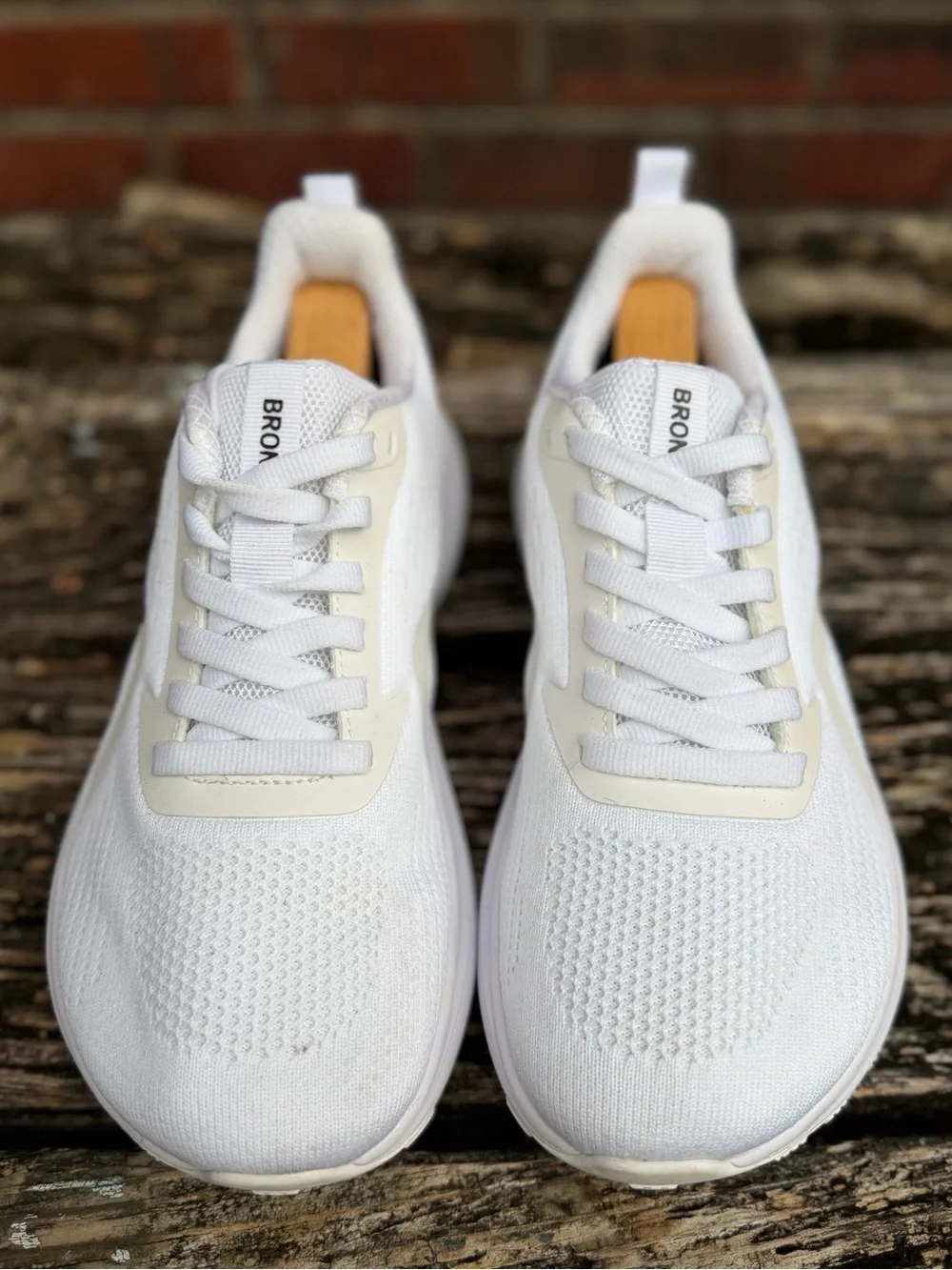NWOT Bronax Mens Sz 7 Wide Toe Box White Mesh Athletic Sneakers Running Shoes X5